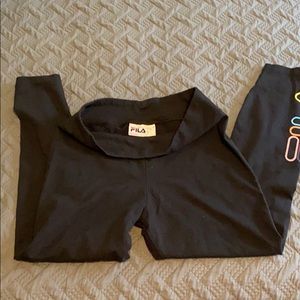 Filla leggings worn only 1x . Just wrong size .